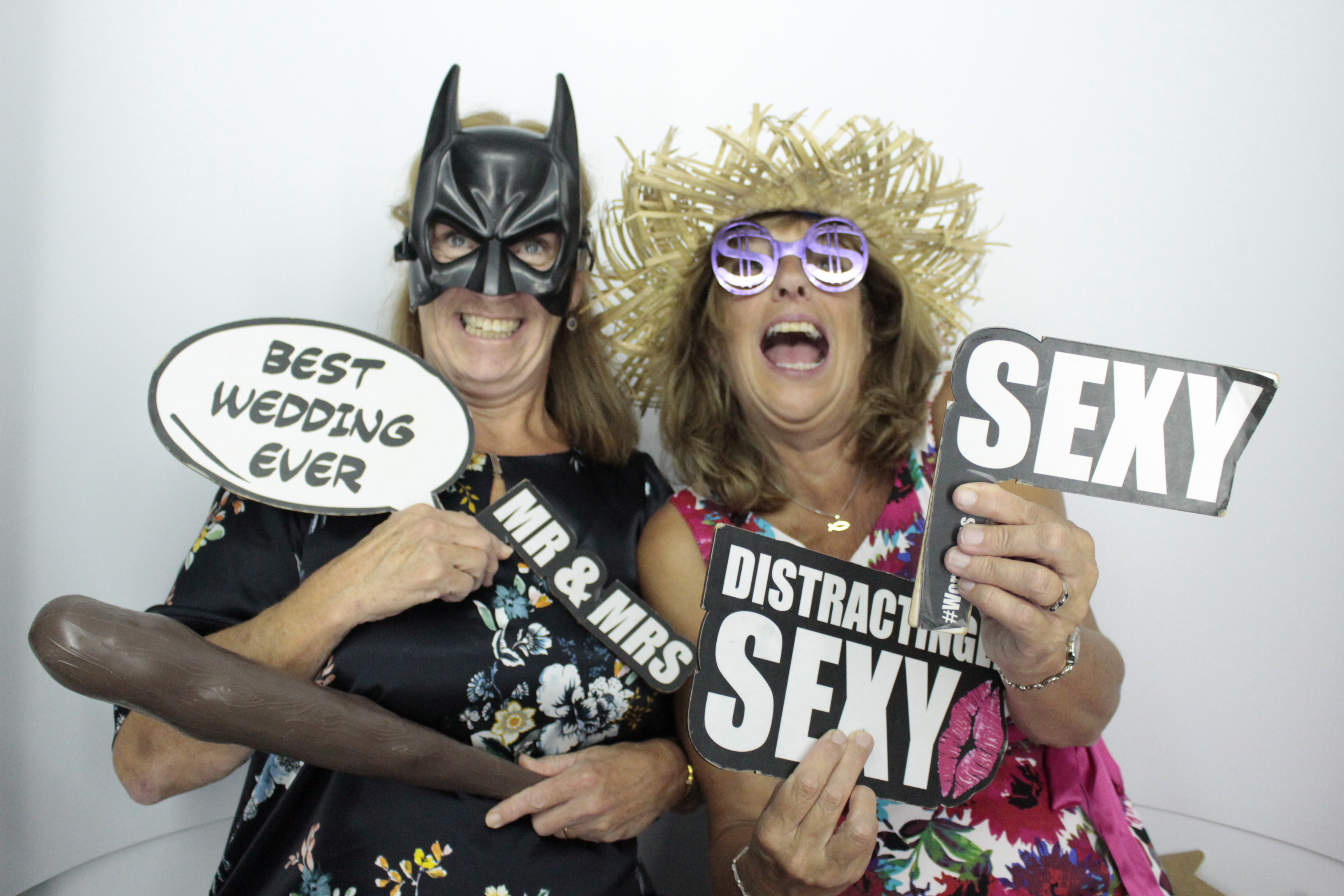 Louise & Dan's Big Day | View more photos from the event at gallery.myphotoboothexperience.co.uk/u/MyPhotoBoothExperienceLtd/Louise-Dans-Big-Day
